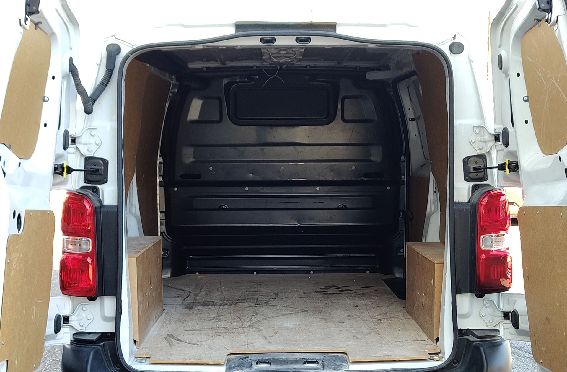 Fiat Scudo Furgon 1.5 BlueHDi L2 - foto 17