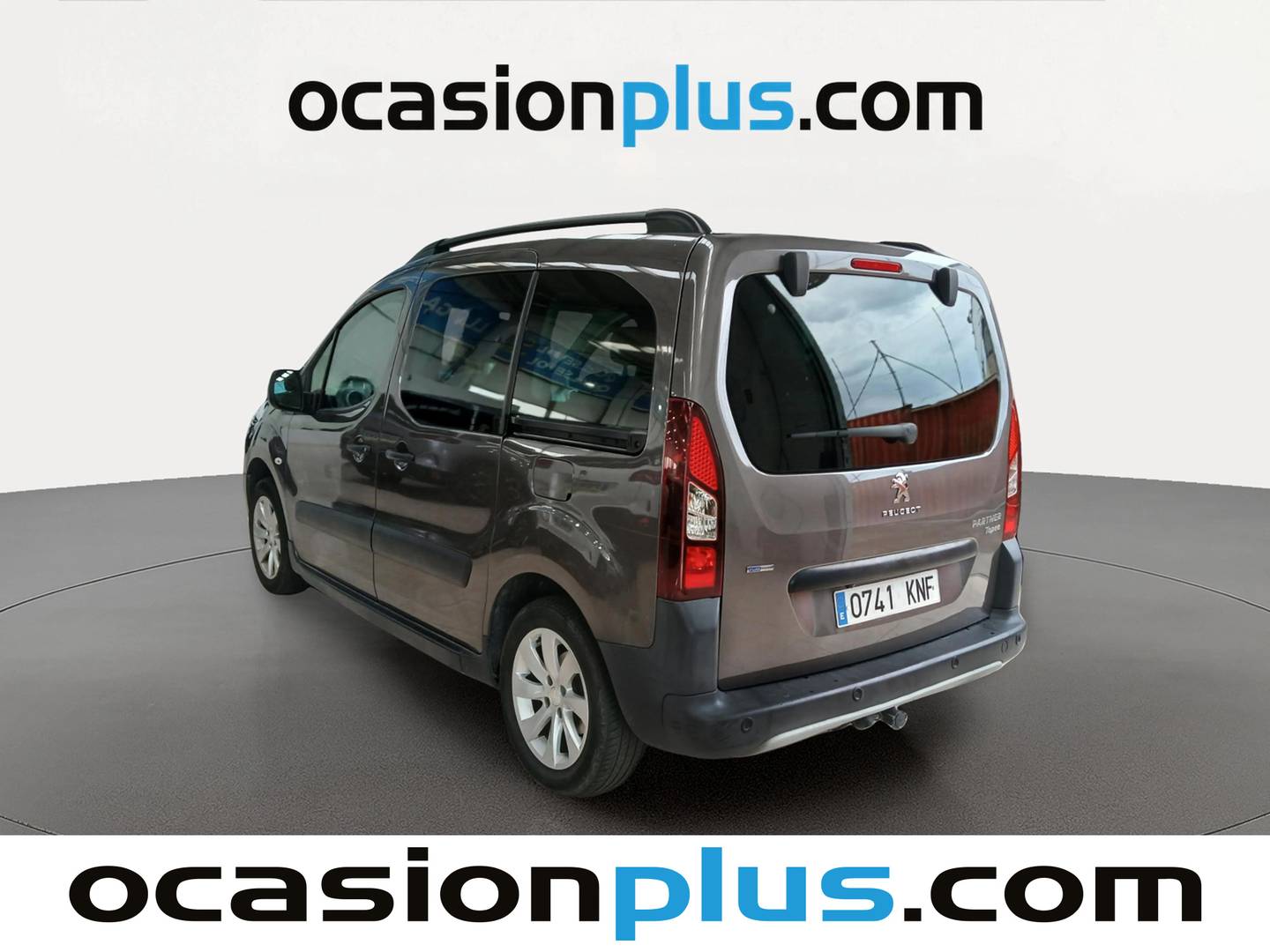 Foto trasera Peugeot Partner Peugeot Partner Tepee Combi 1.2 PureTech Adventure Edition (110 CV) izquierda