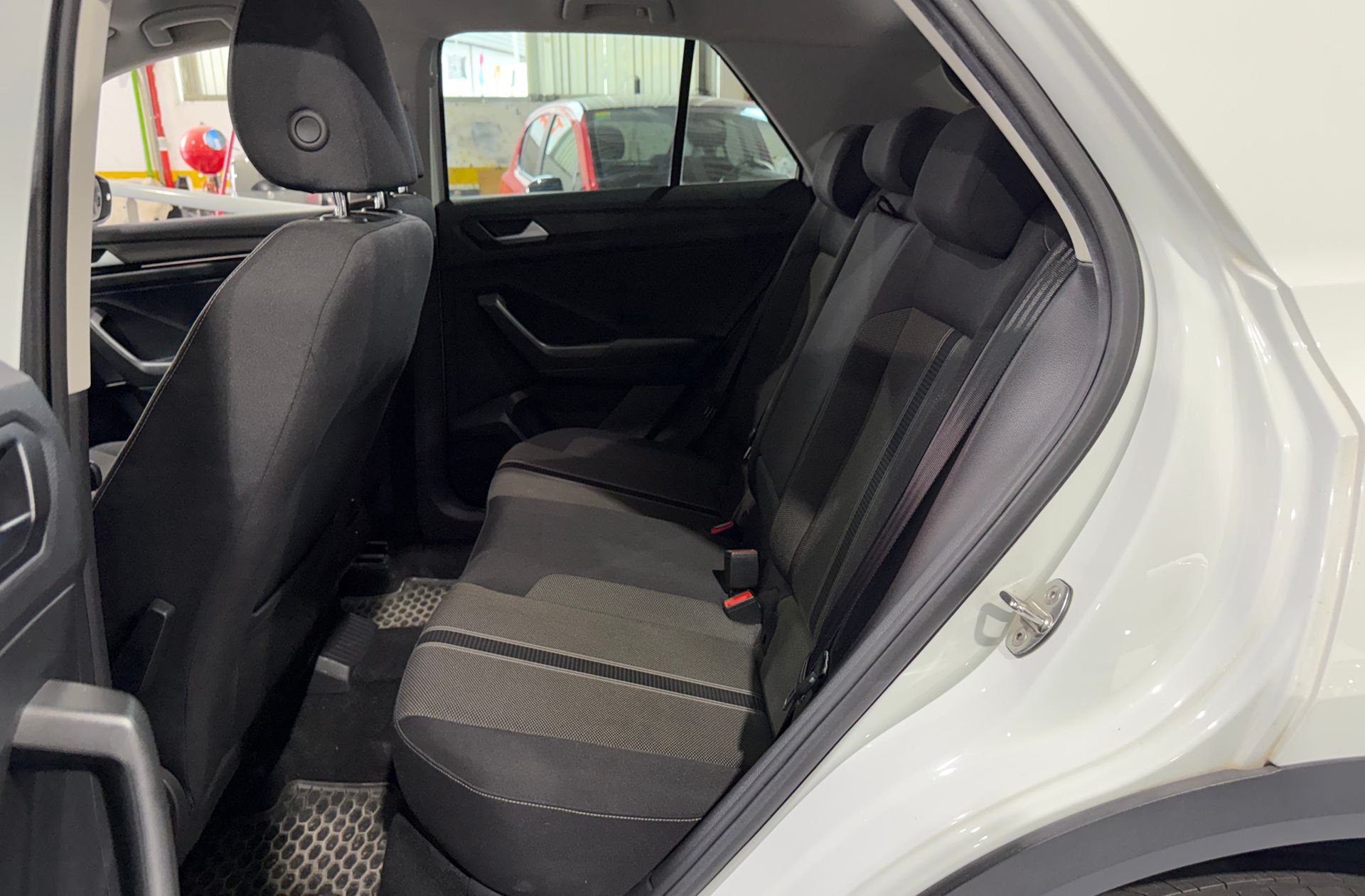 Volkswagen T-Roc Advance Style 1.5 TSI EVO - foto 11
