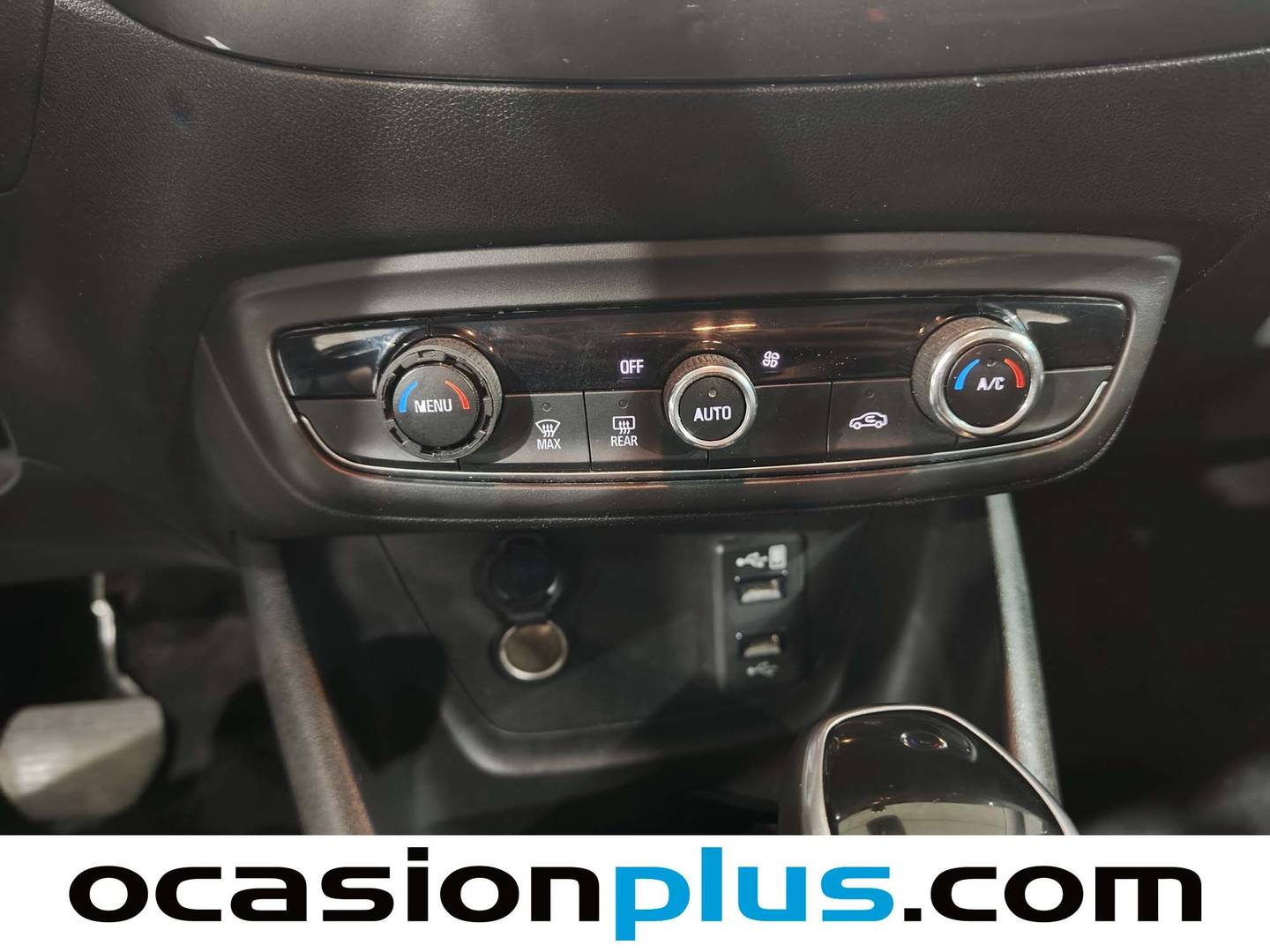 Foto Opel Crossland X Opel Crossland X 1.2 Turbo S&S Innovation (130 CV)