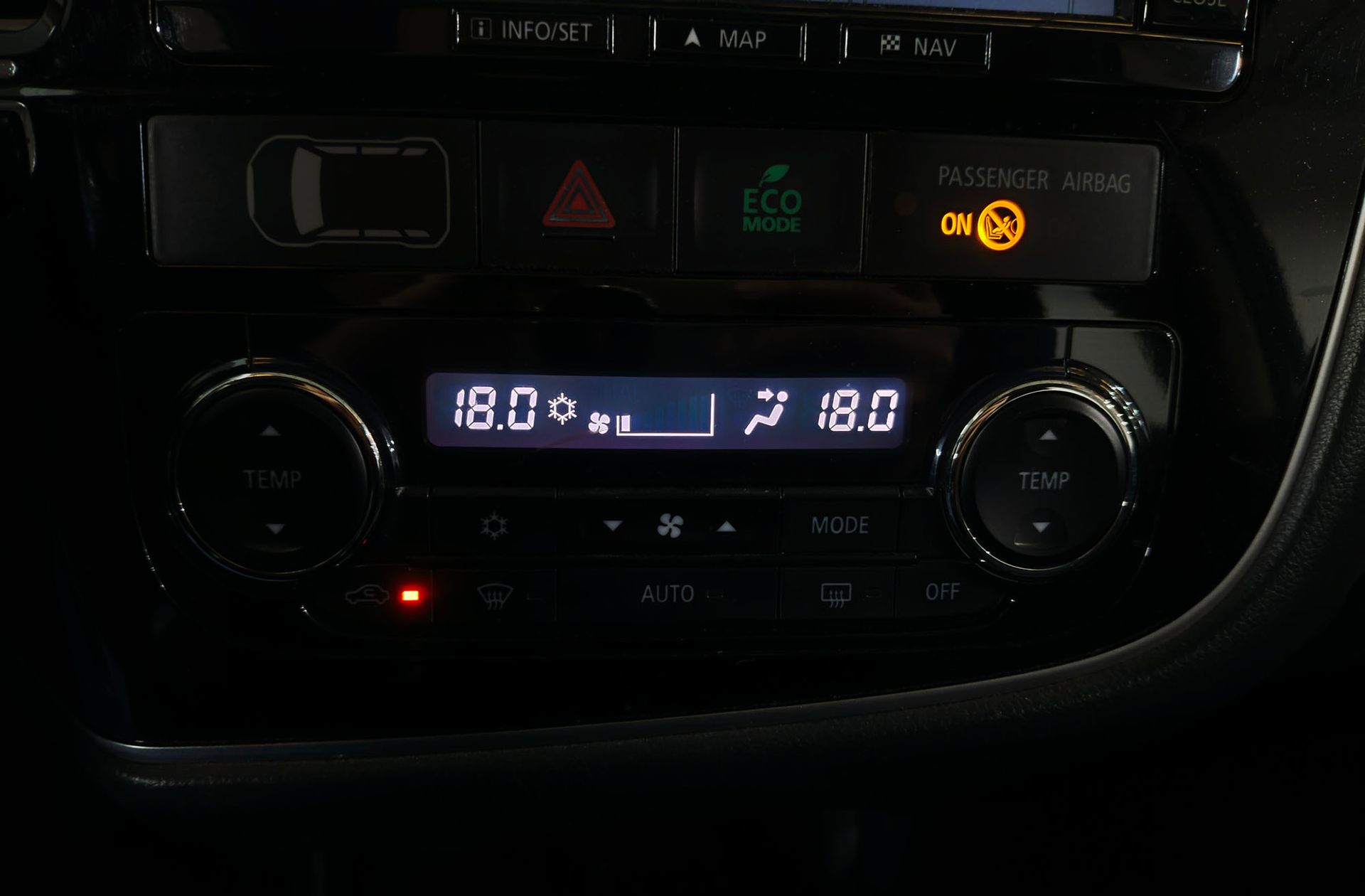 Mitsubishi Outlander 220 DI-D Motion 2WD - foto 25