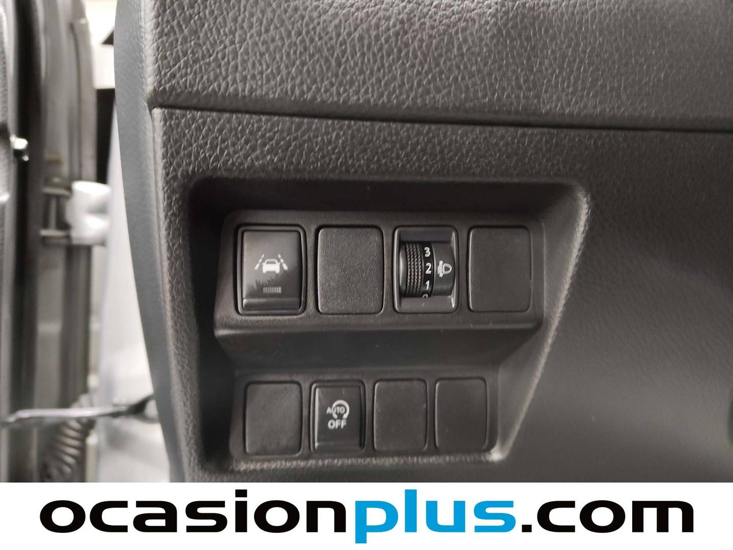 Accesorios del Nissan QASHQAI Nissan Qashqai DIG-T 140 N-Connecta (140 CV)