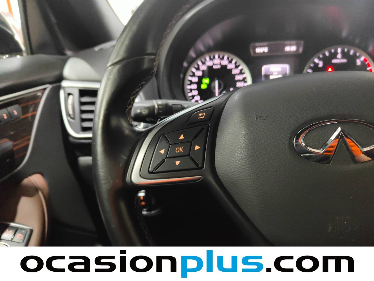 Foto Infiniti QX30 Infiniti QX30 2.2D Premium AWD 7DCT (170 CV)