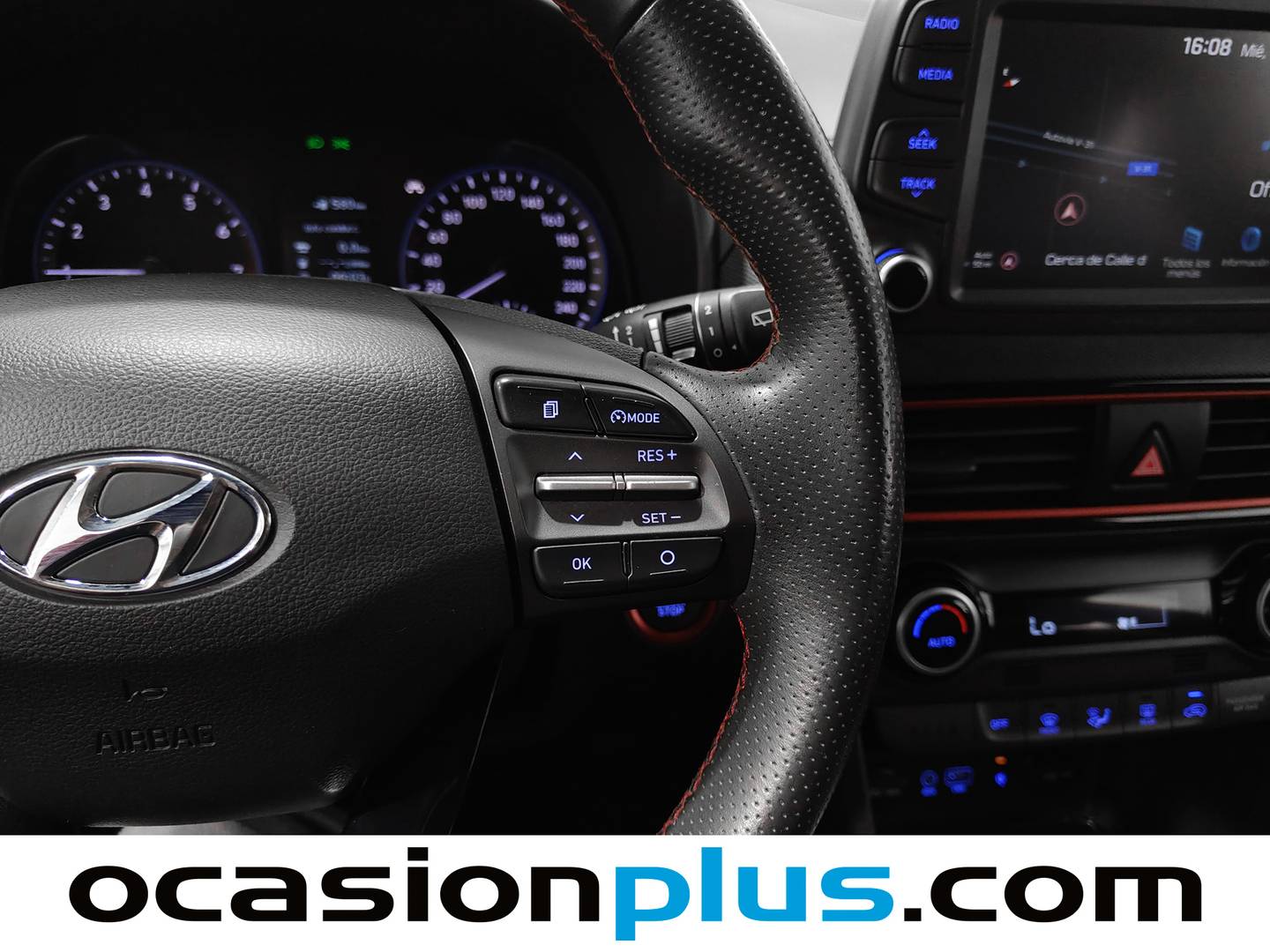 Paquetes del Hyundai Kona Hyundai Kona 1.0 TGDi Tecno 4x2 AEB (120 CV)