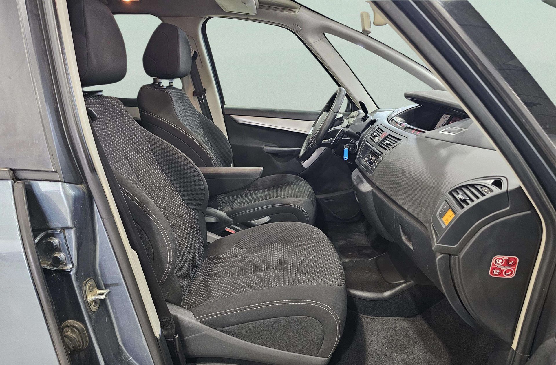 Citroën C4 Grand Picasso 1.6 HDi Millenium CMP - foto 17