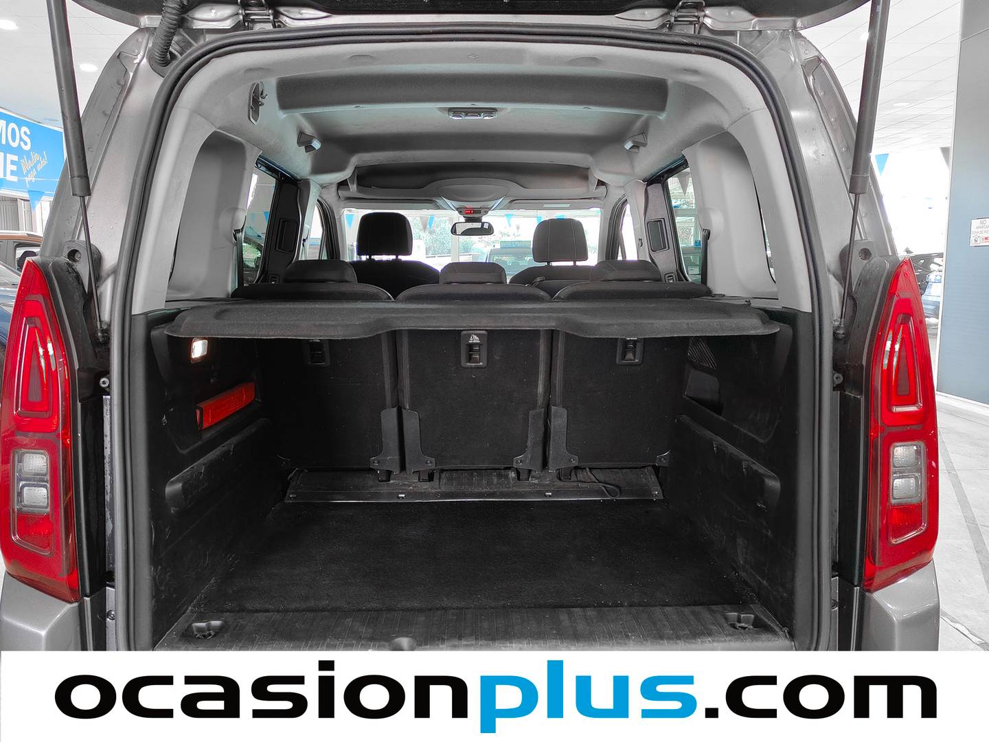 Fotos maletero Toyota Proace City Verso Toyota Proace City Verso 1.2 Family Active L1 Auto (131 CV)