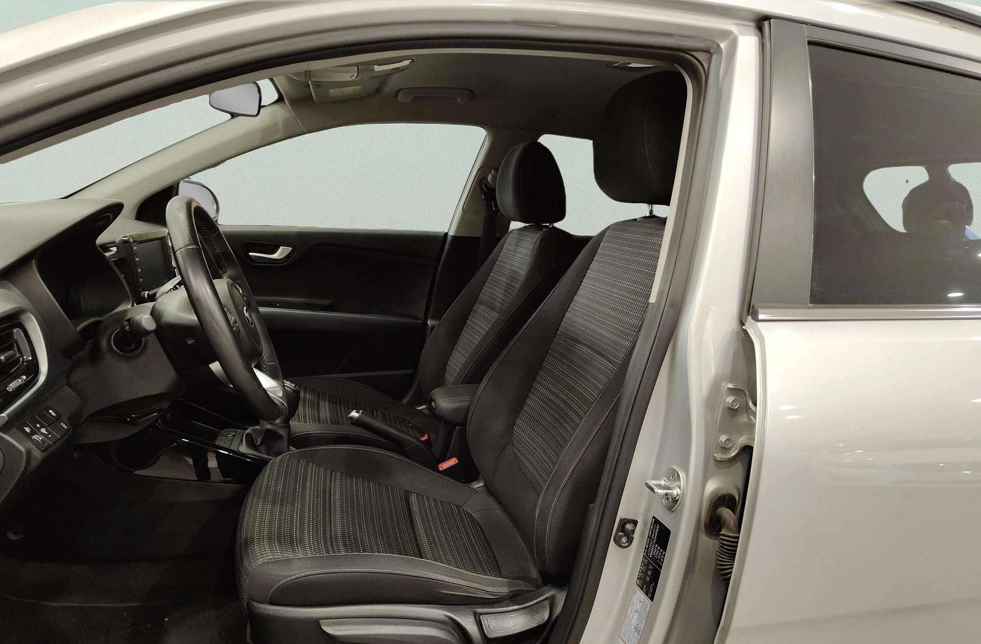 Kia Stonic 1.0 T-GDi Eco-Dynamic Drive - foto 11