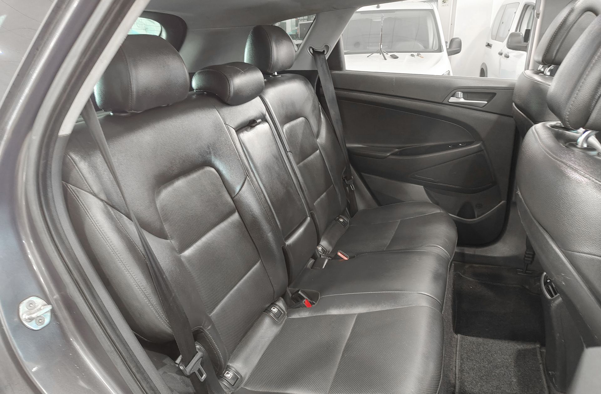 Hyundai Tucson 1.6 T-GDi Style 4x4 DCT - foto 22