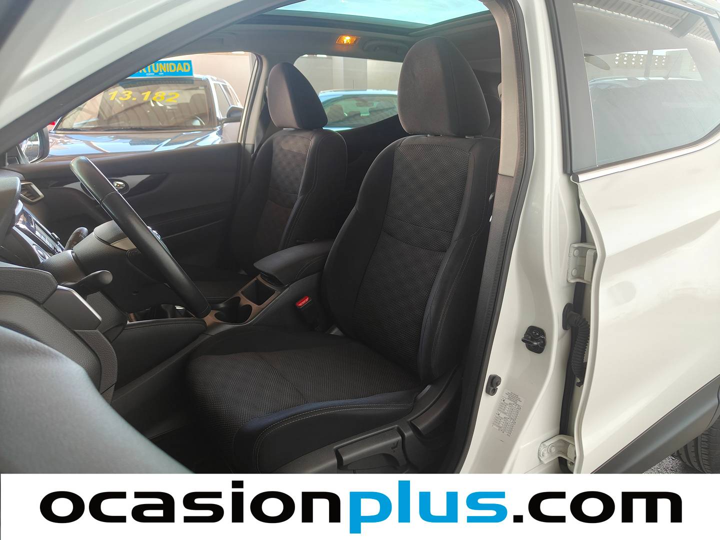 Foto asientos delanteros Nissan QASHQAI Nissan Qashqai 1.6 dCi N-Connecta 4x2 (130 CV)