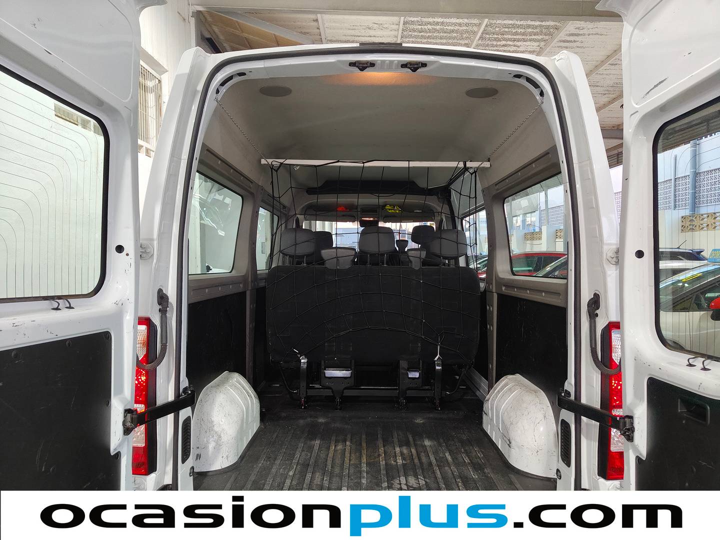 Foto asientos traseros Renault Master Renault Master Combi9 L2H2 3500 Energy dCi (145 CV) 9 Plazas