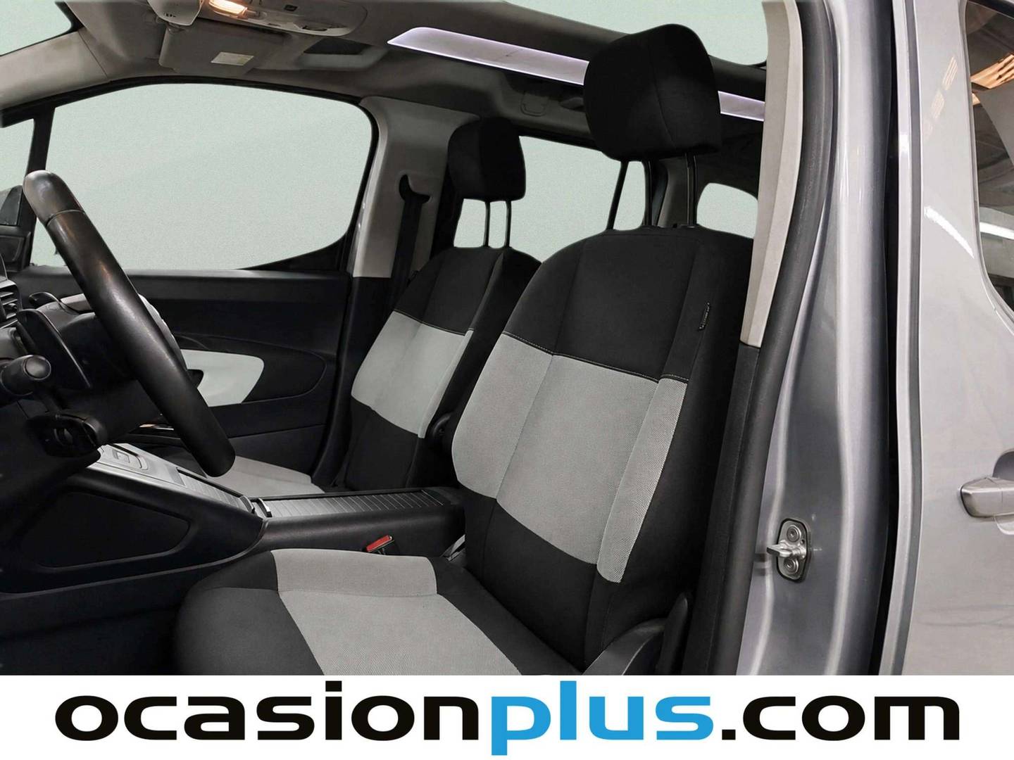 Foto asientos delanteros Citroën Berlingo Citroën Berlingo BlueHDi 130 S&S Talla M Shine (130 CV)