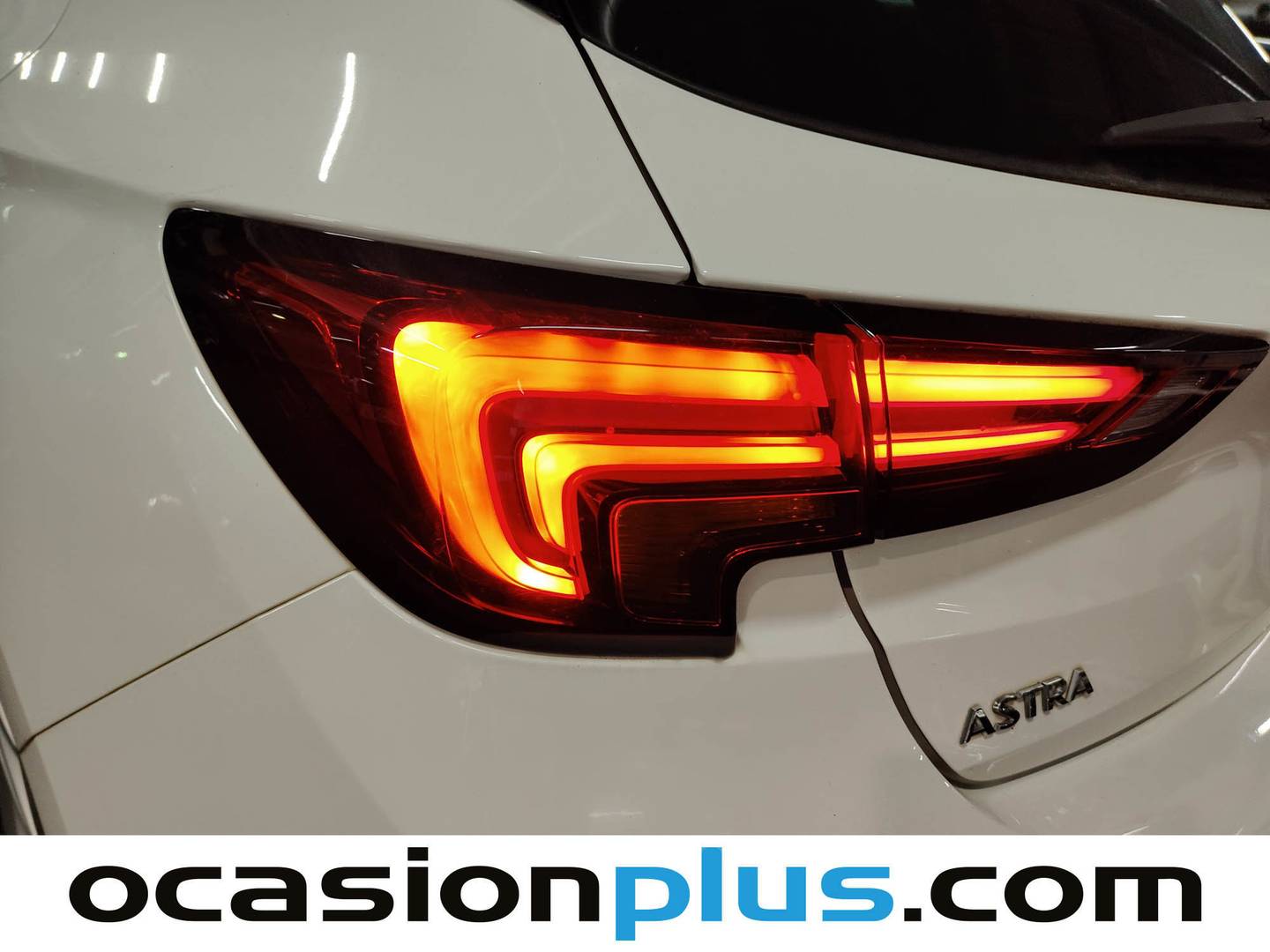 Equipamiento del Opel Astra Opel Astra 1.4 Turbo GSi Line (150 CV)