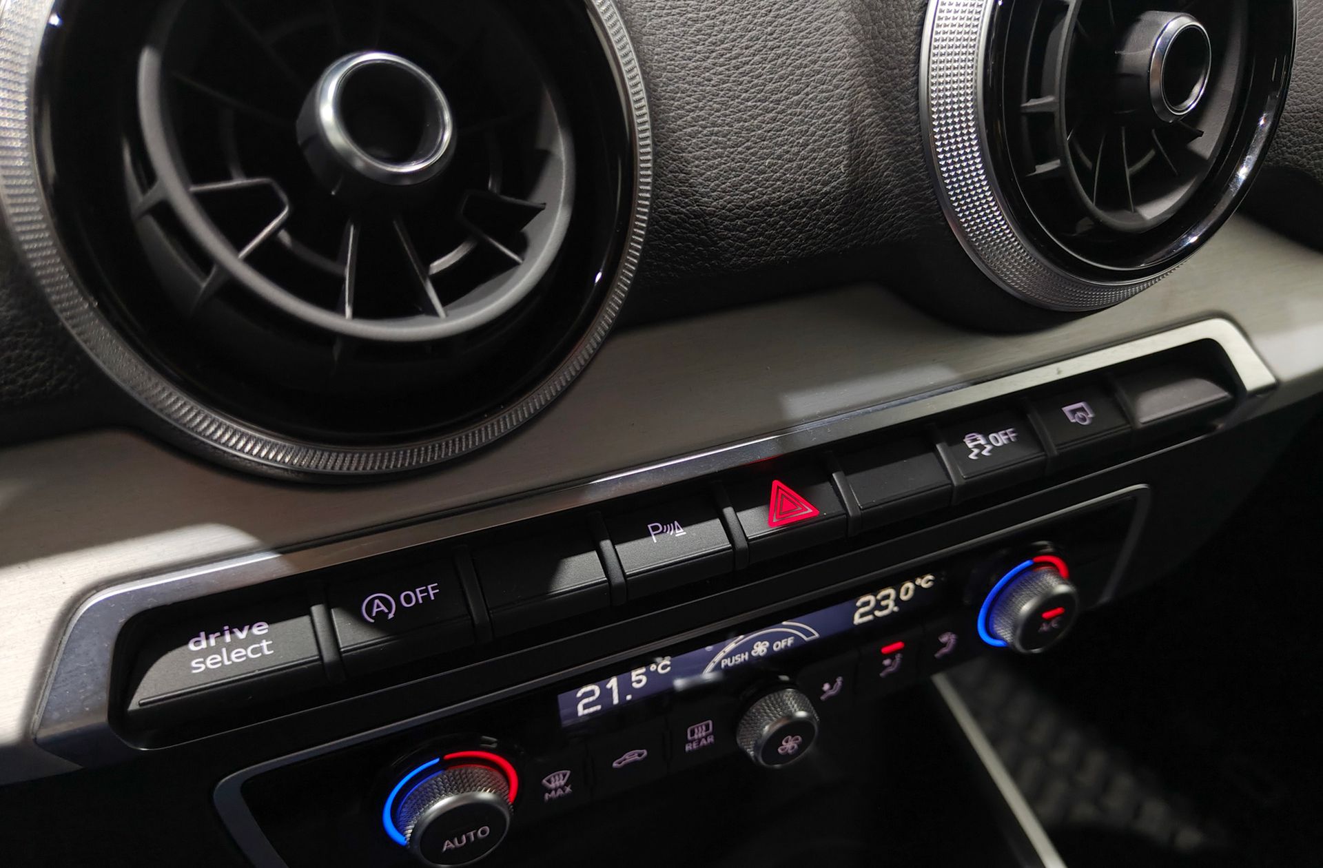 Audi Q2 Black line 35 TFSI S tronic - foto 13