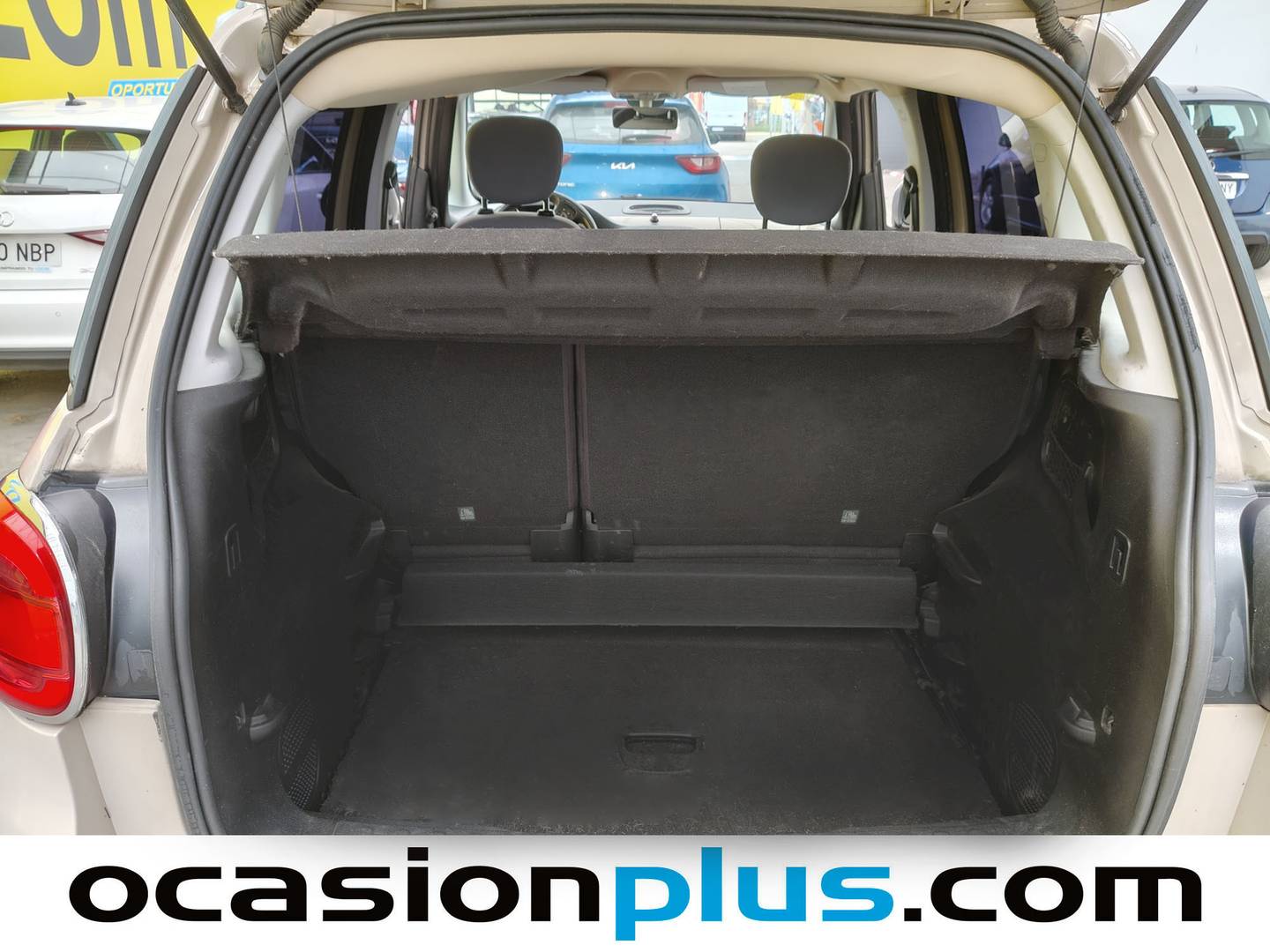 Fotos maletero Fiat 500L Fiat 500L 1.4 16v Pop Star (95 CV)