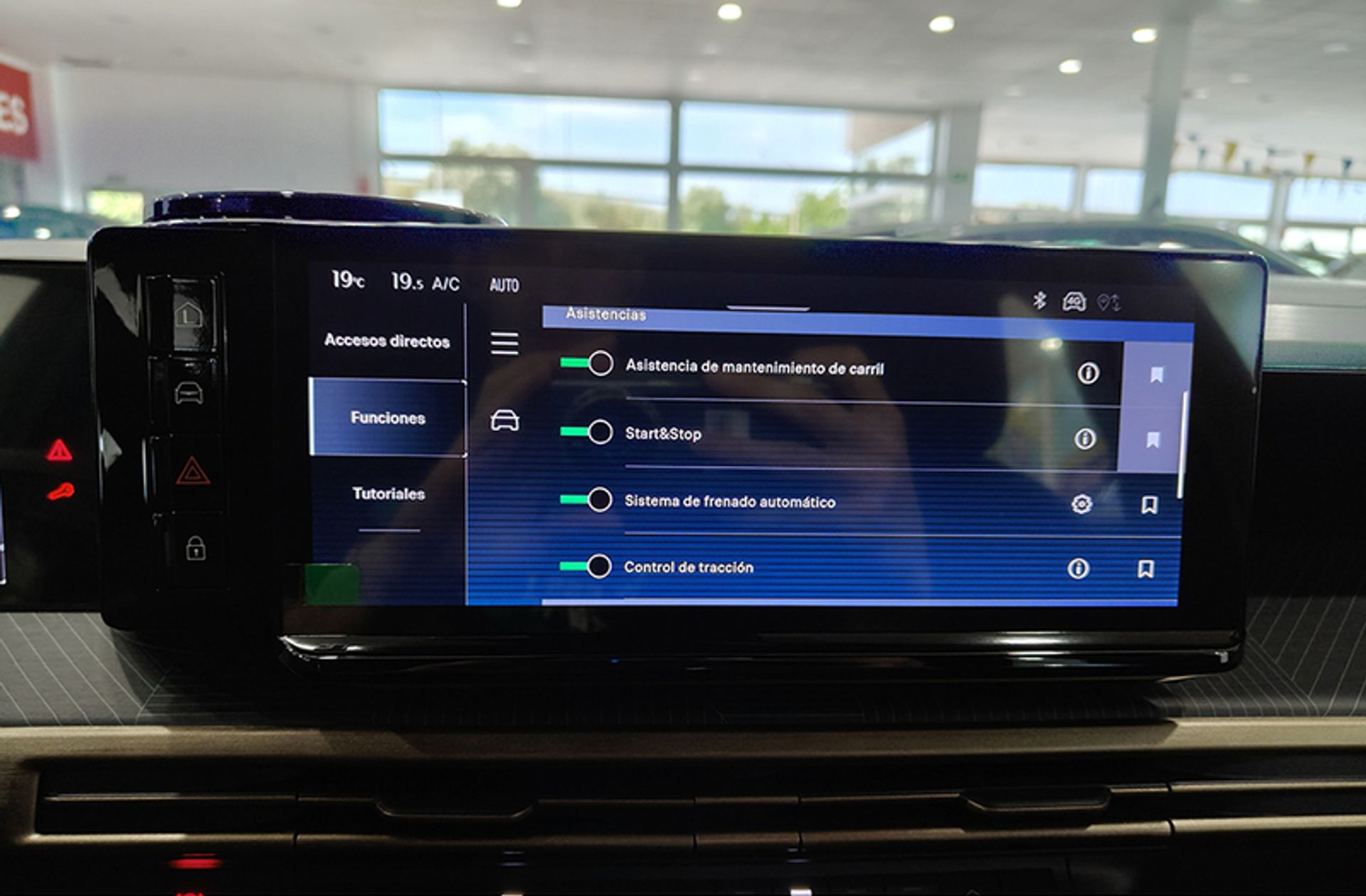 Lancia Ypsilon Hybrid - foto 27