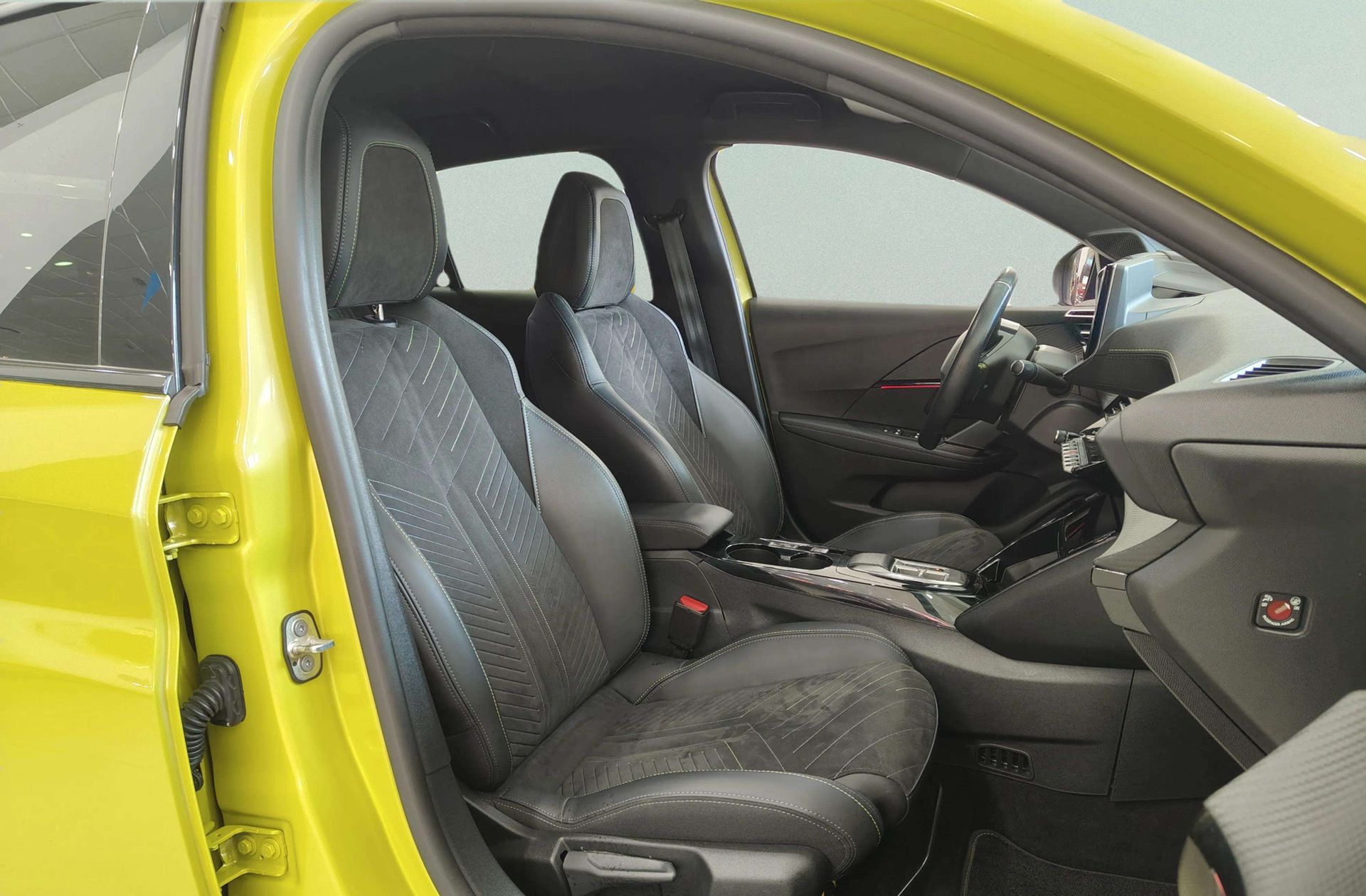 Peugeot 208 Eléctrico GT - foto 20