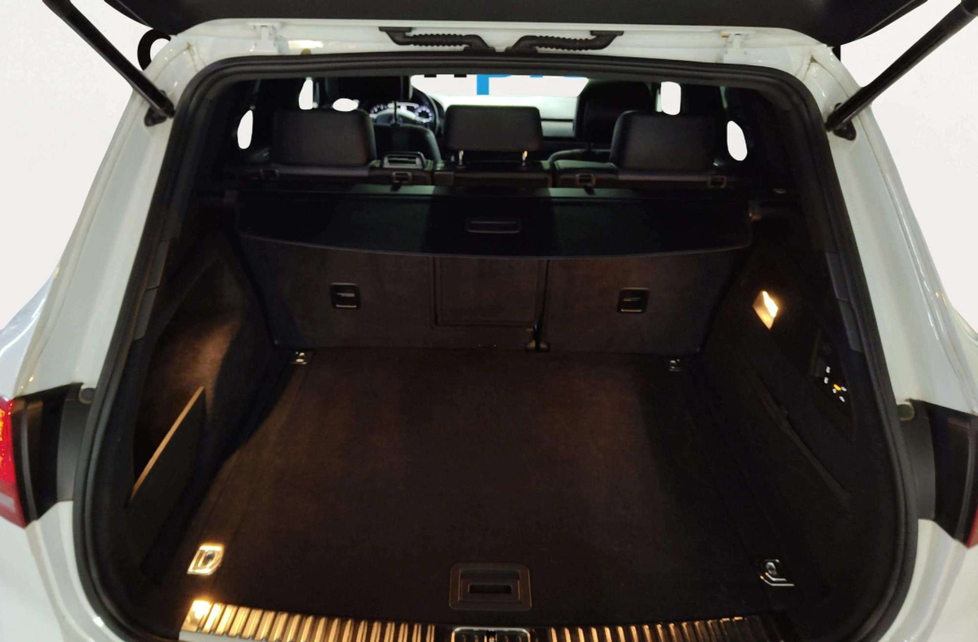Volkswagen Touareg R-Line 3.0 TDI BMT Tiptronic - foto 28