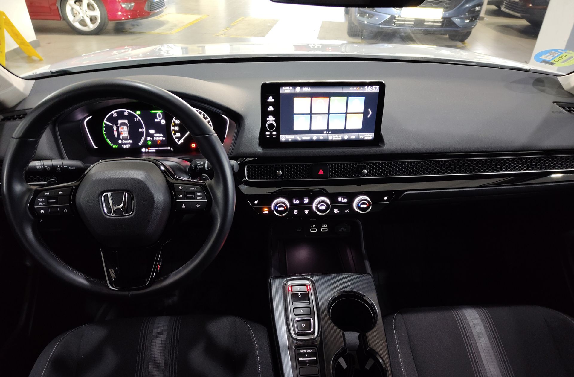 Honda Civic 2.0 i-MMD Elegance CVT - foto 5