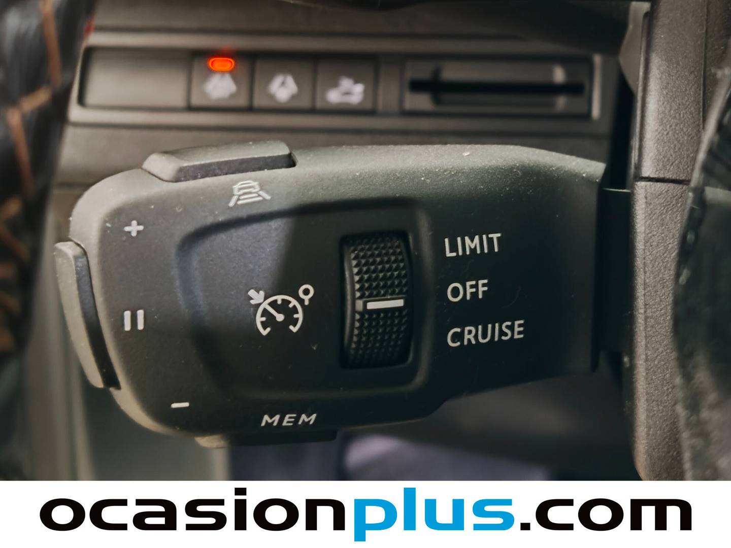 Foto Peugeot 3008 Peugeot 3008 PureTech 130 S&S GT EAT8 (130 CV)