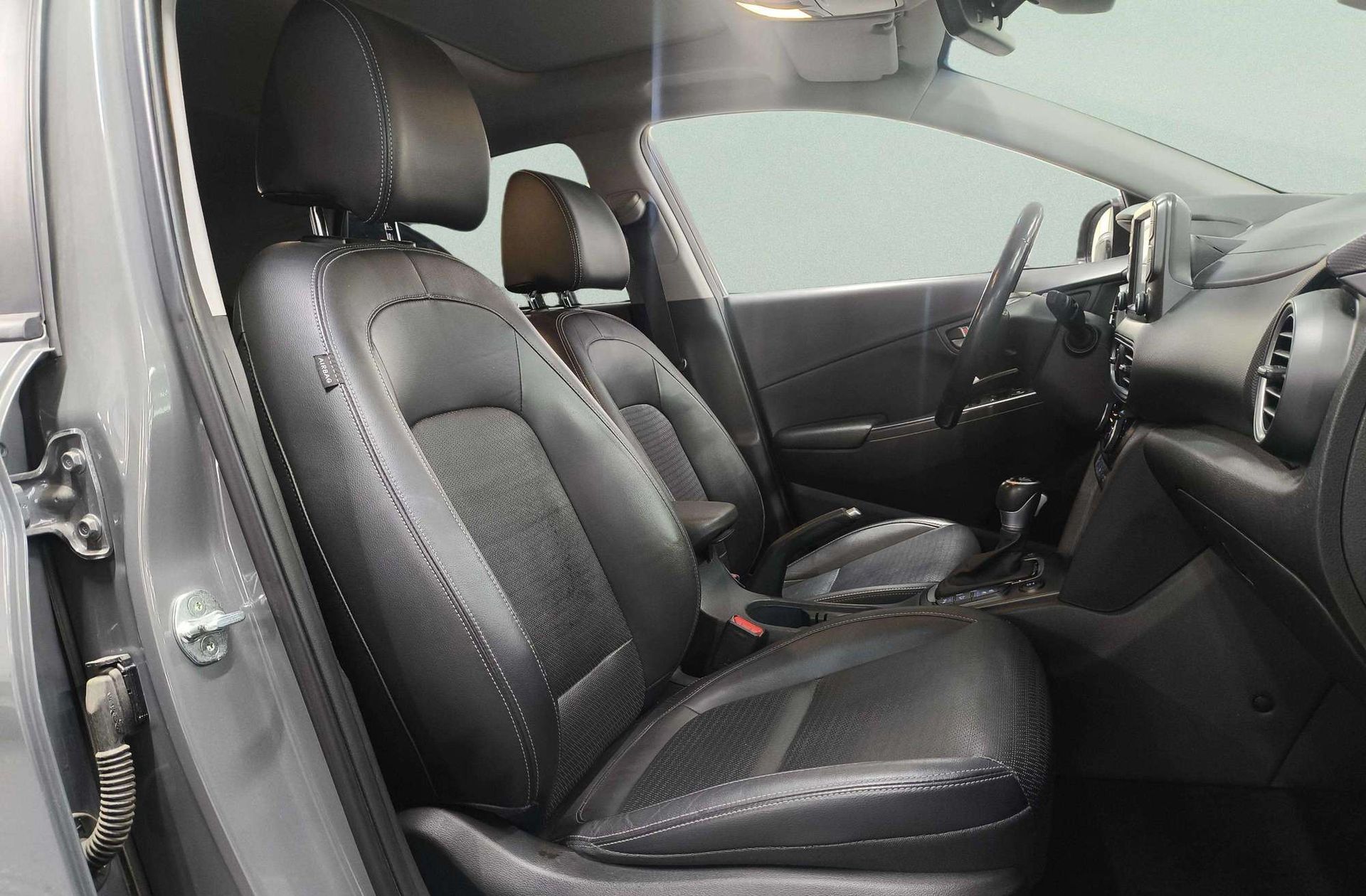 Hyundai Kona 1.6 T-GDi Style Sky 4x4 DCT - foto 23
