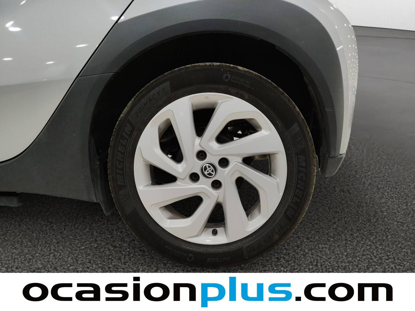 Foto Toyota Aygo X Cross Toyota Aygo X Cross 1.0 VVT-I Play (72 CV)