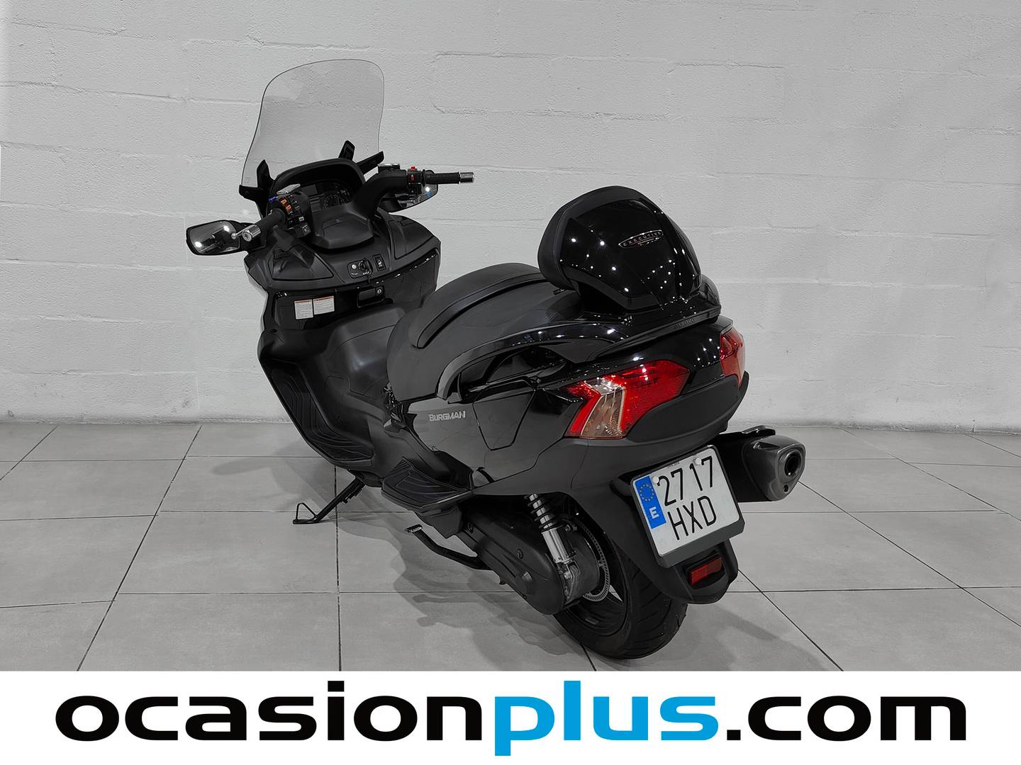Foto trasera Suzuki BURGMAN 650 Suzuki BURGMAN 650 (56 CV) derecha