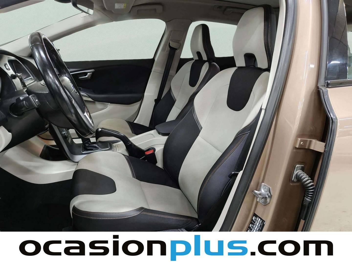 Foto asientos delanteros Volvo V40 Cross Country Volvo V40 Cross Country D3 Momentum Auto (150 CV)