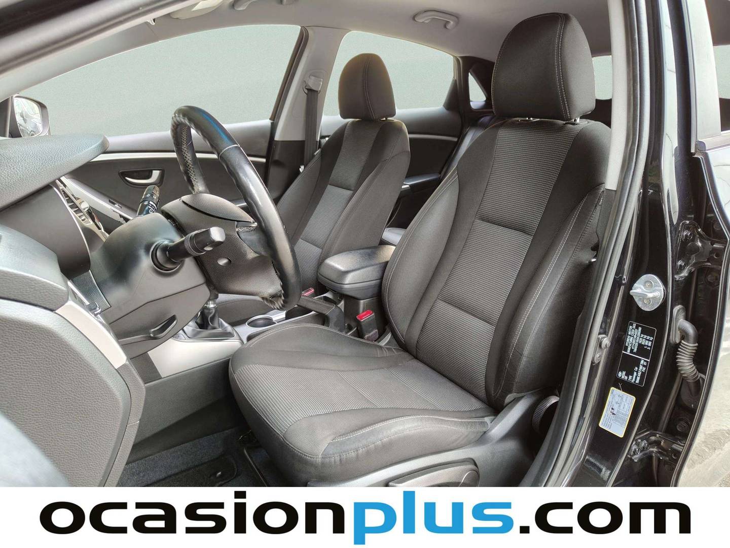 Foto asientos delanteros Hyundai i30 Hyundai i30 1.4 MPI BlueDrive 25 Aniversario (100 CV)