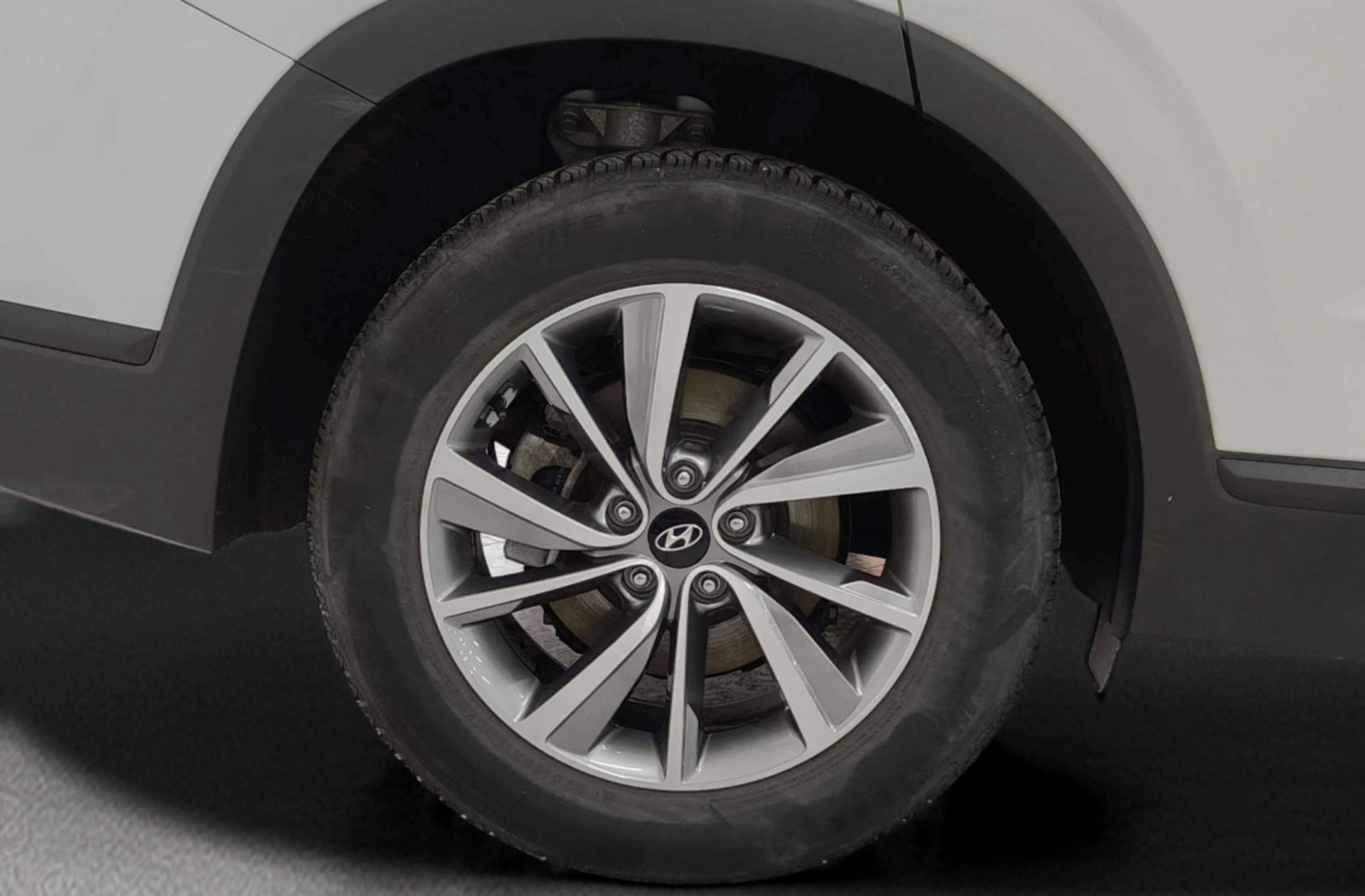 Hyundai Santa Fe 2.0 CRDi Essence 4x2 DK 7 plazas - foto 31