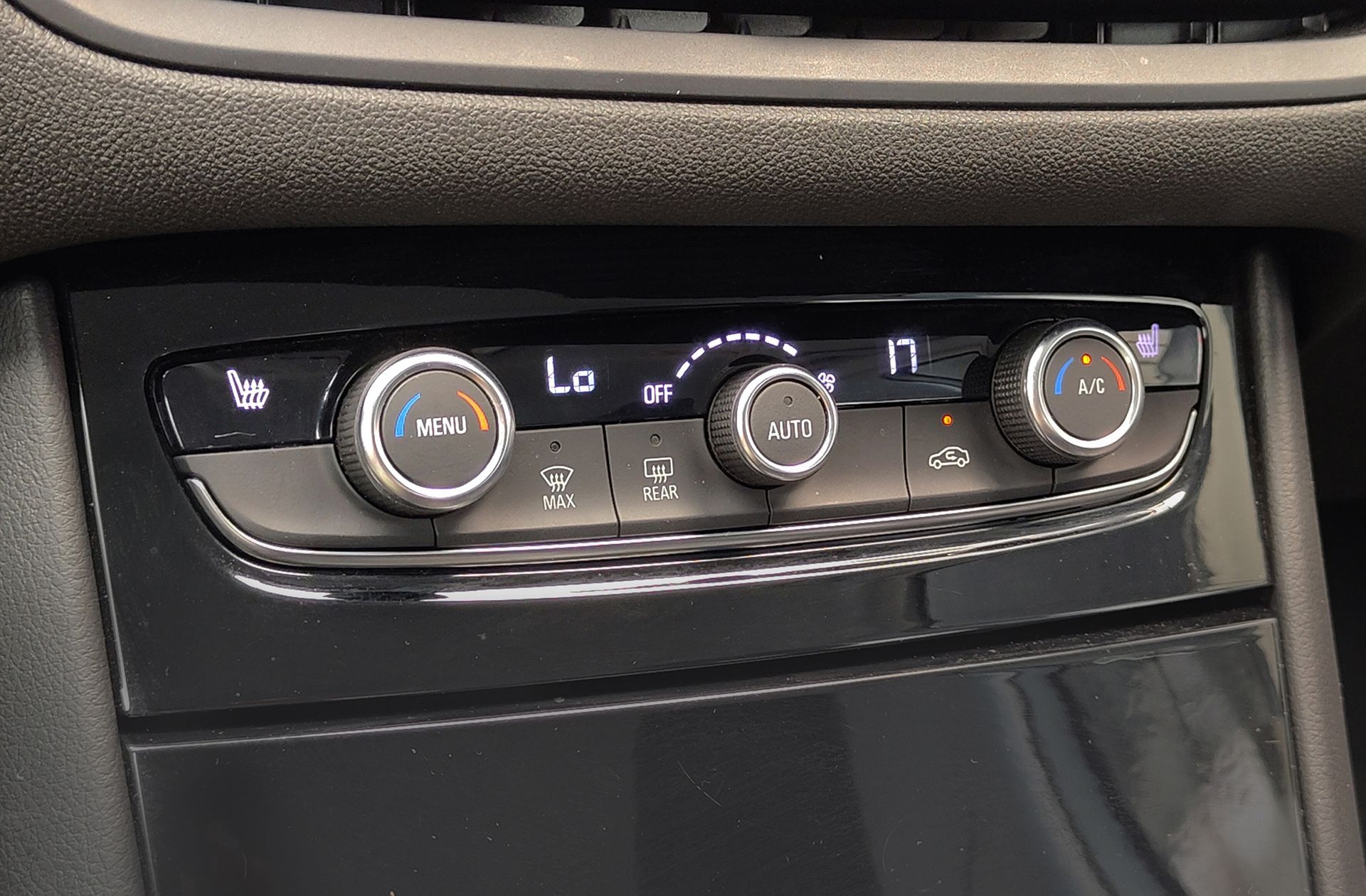 Opel Grandland 1.2 Turbo XHT GS - foto 33