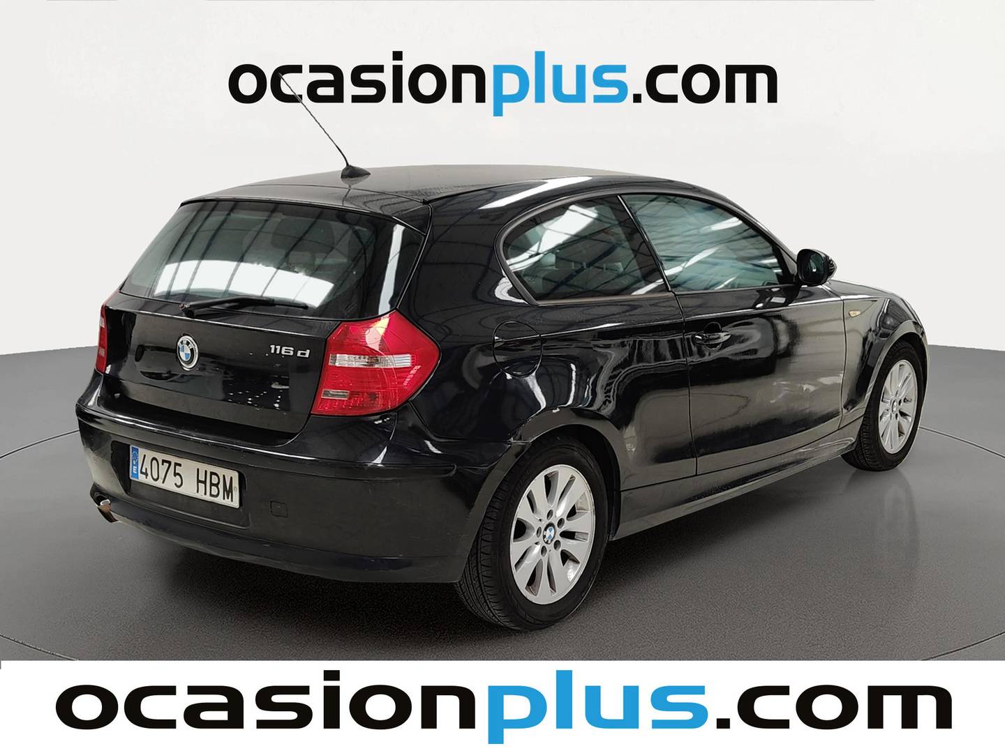 Foto trasera BMW Serie 1 BMW Serie 1 116d (116 CV) Pack M derecha