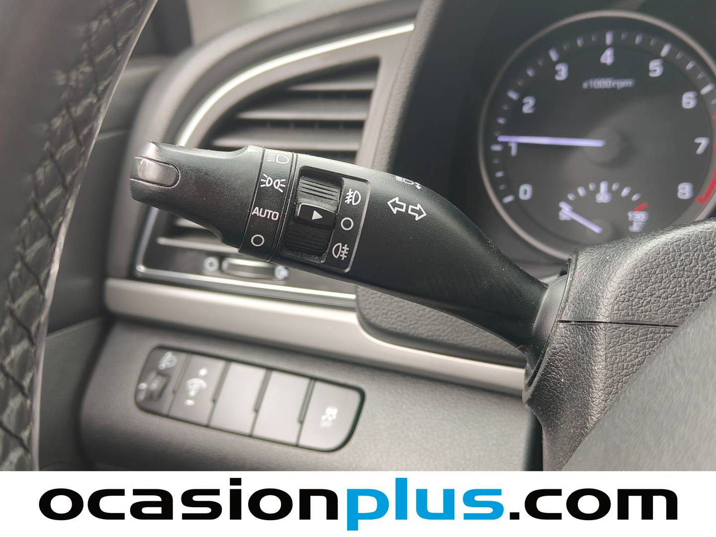 Hyundai Elantra Hyundai Elantra 1.6 MPI Tecno (128 CV) de segunda mano