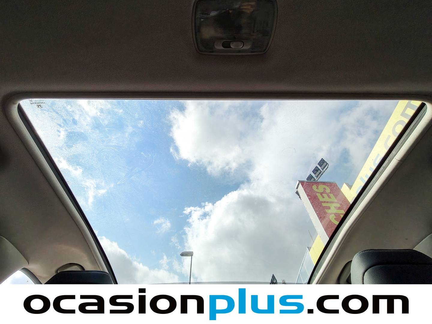 Equipamiento del Honda CR-V Honda CR-V 2.2 I-DTEC Executive AWD (150 CV)