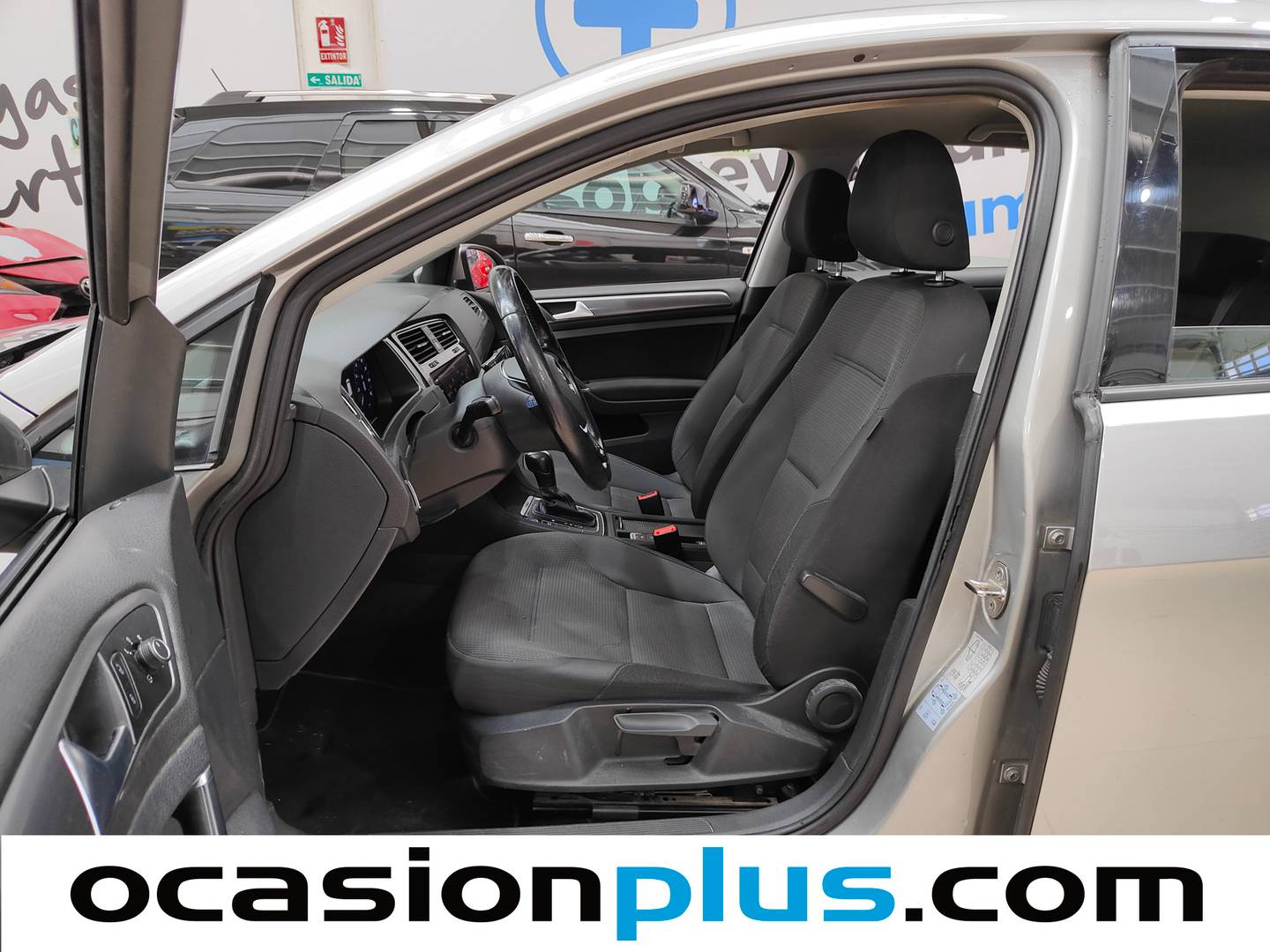 Foto asientos delanteros Volkswagen Golf Volkswagen e-Golf ePower (136 CV)