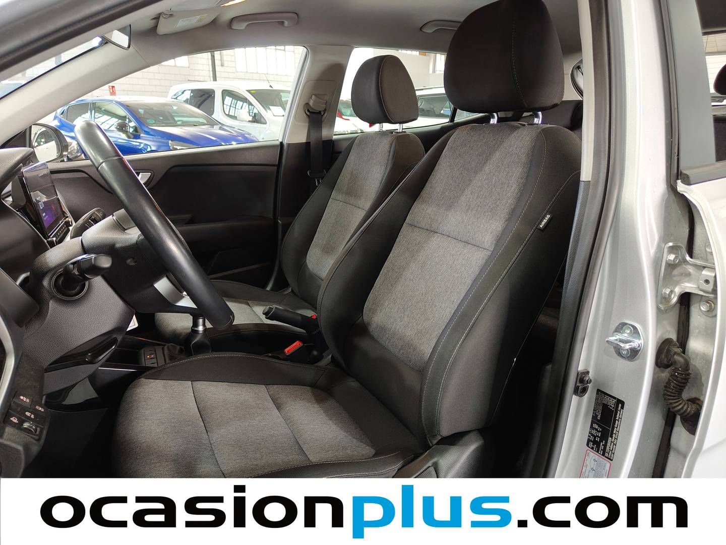 Foto asientos delanteros KIA Stonic KIA Stonic 1.2 DPi Drive (79 CV)