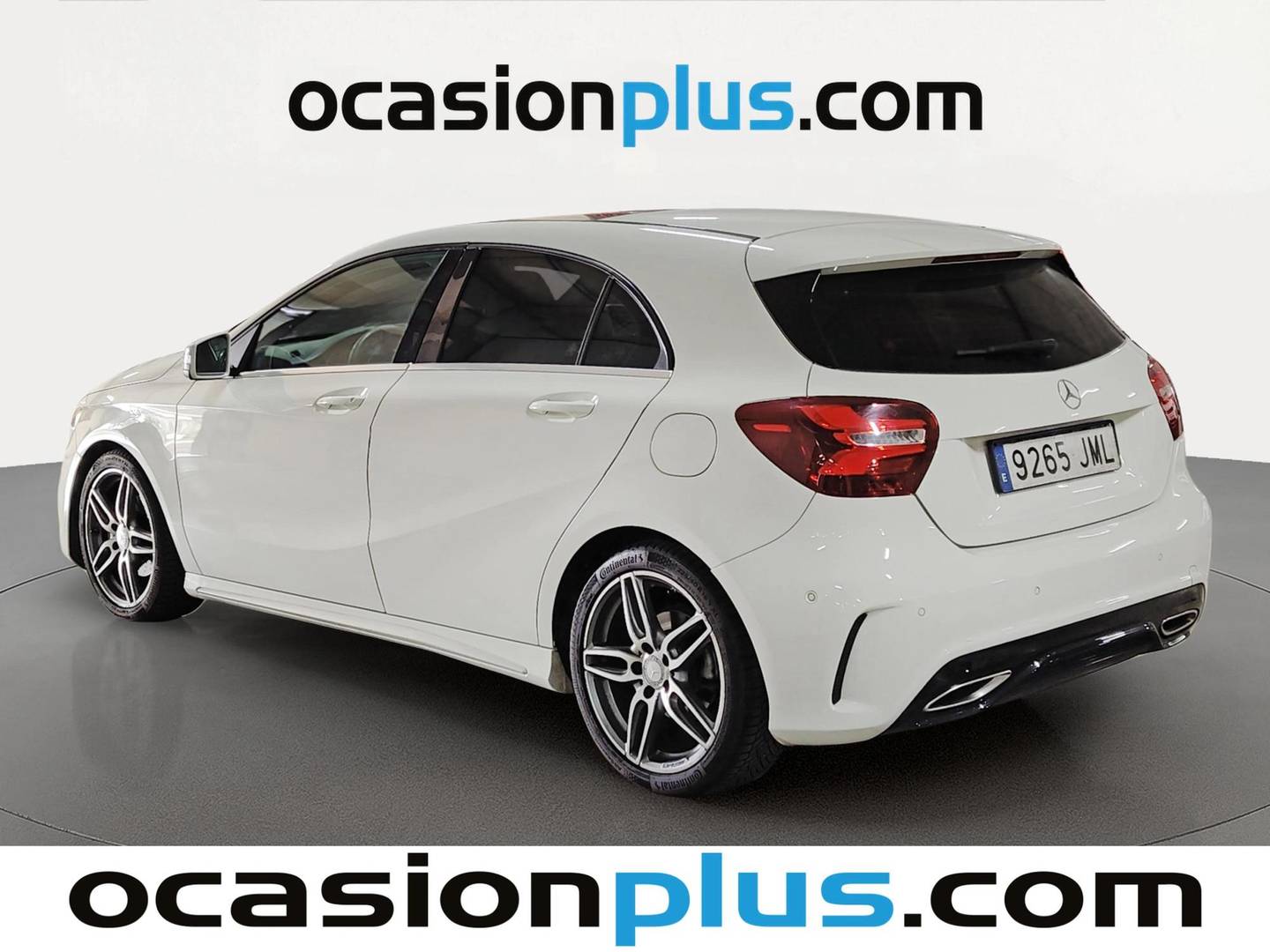 Foto trasera Mercedes Clase A Mercedes Clase A 180 d AMG Line (109 CV) izquierda