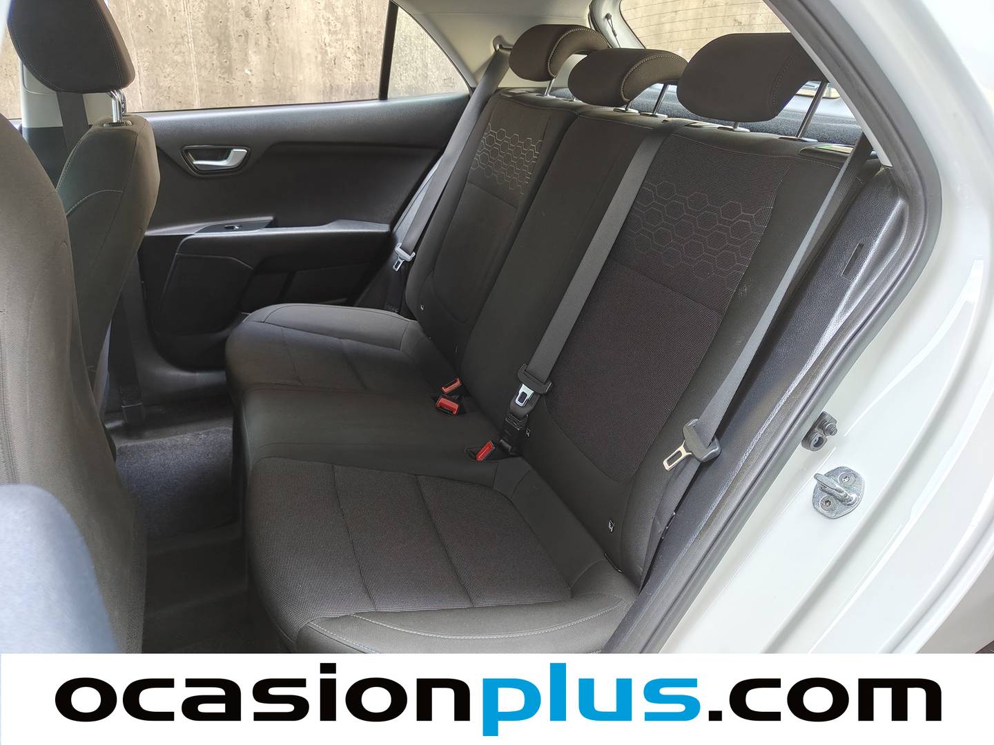 Foto asientos traseros KIA Rio KIA Rio 1.0 T-GDi Drive (100 CV)