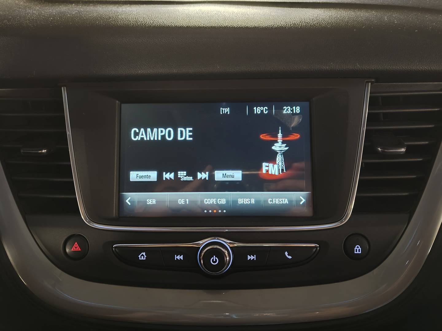 Foto Opel Grandland X Opel Grandland X 1.6 CDTi Selective (120 CV)