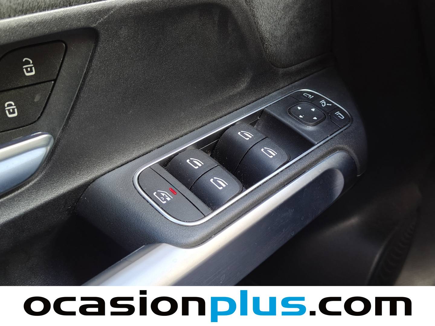 Foto Mercedes GLB Mercedes-Benz GLB 200 d (150 CV) Pack AMG