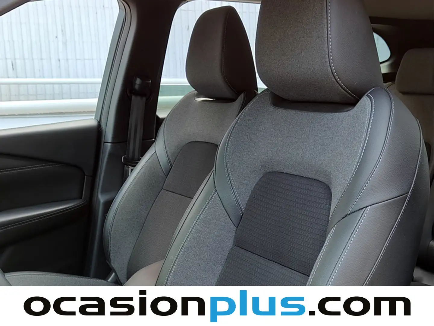 Foto Nissan QASHQAI Nissan Qashqai DIG-T 140 mHEV N-Connecta 4x2 (140 CV)