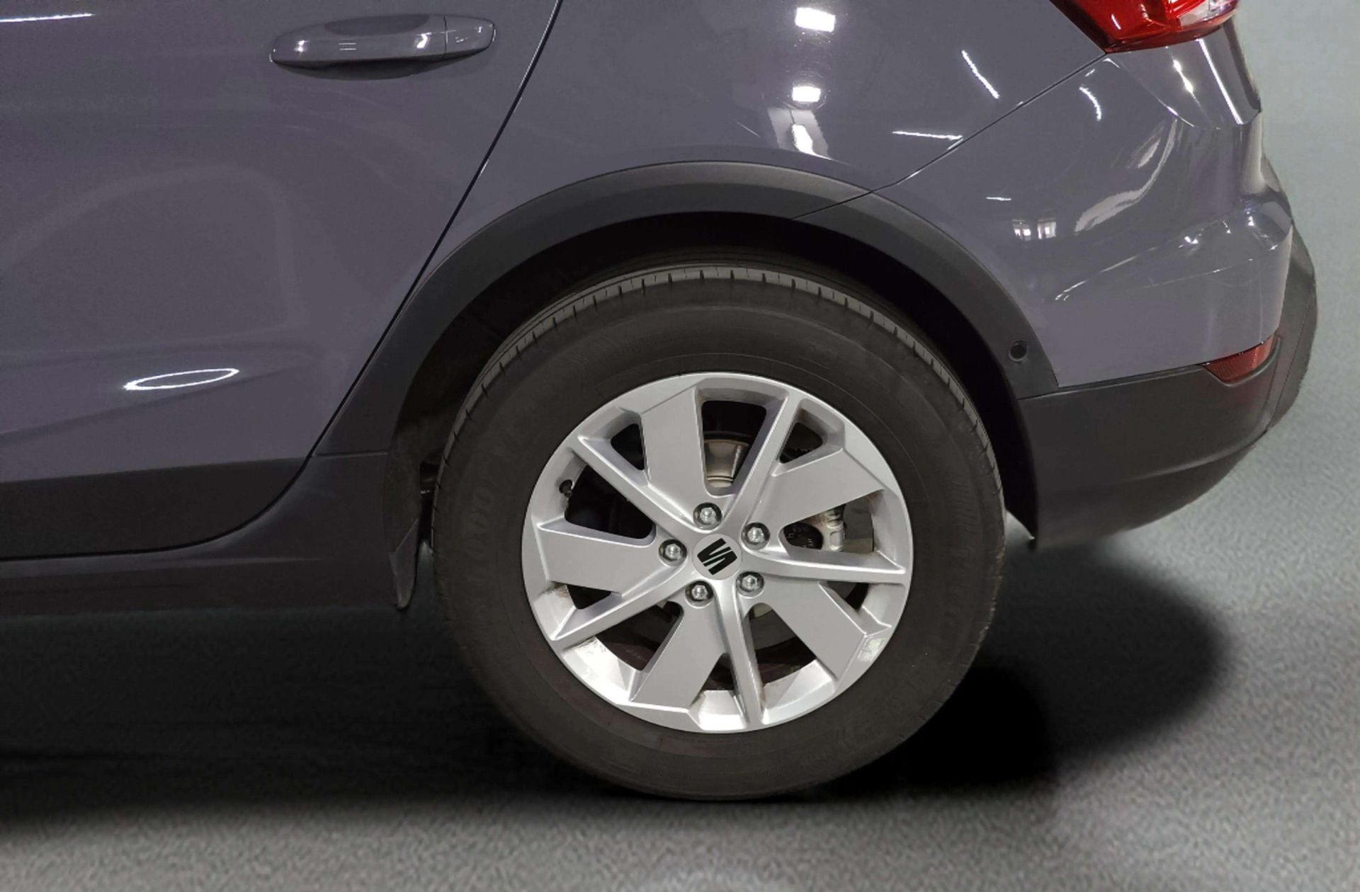 SEAT Arona 1.0 TSI FR - foto 39