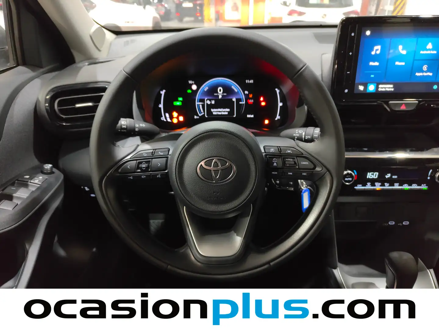 Foto Toyota Yaris Cross Toyota Yaris Cross 120H Business Plus (116 CV)