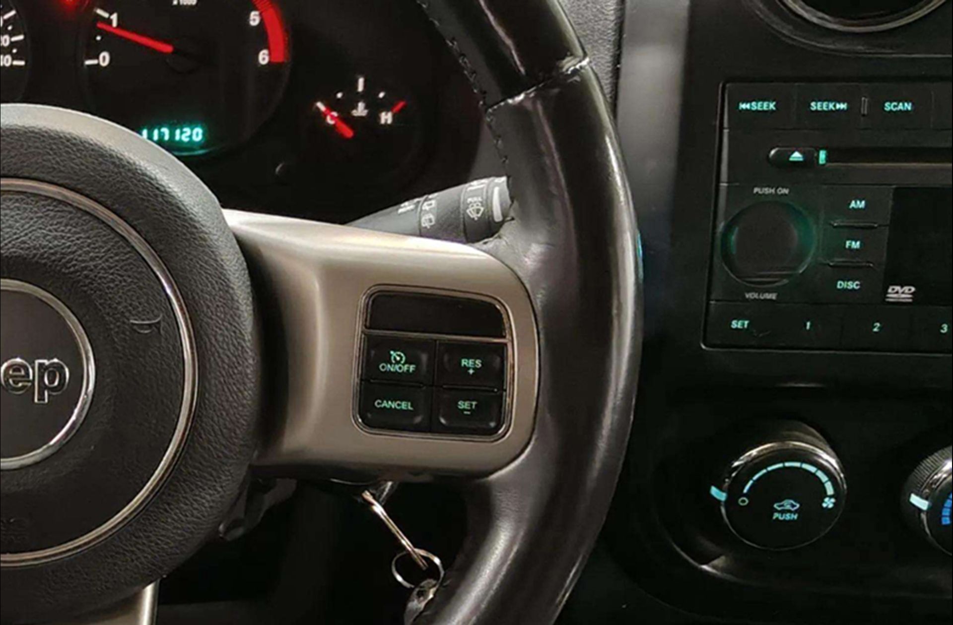Jeep Compass 2.2 CRD Sport 4x4 - foto 23