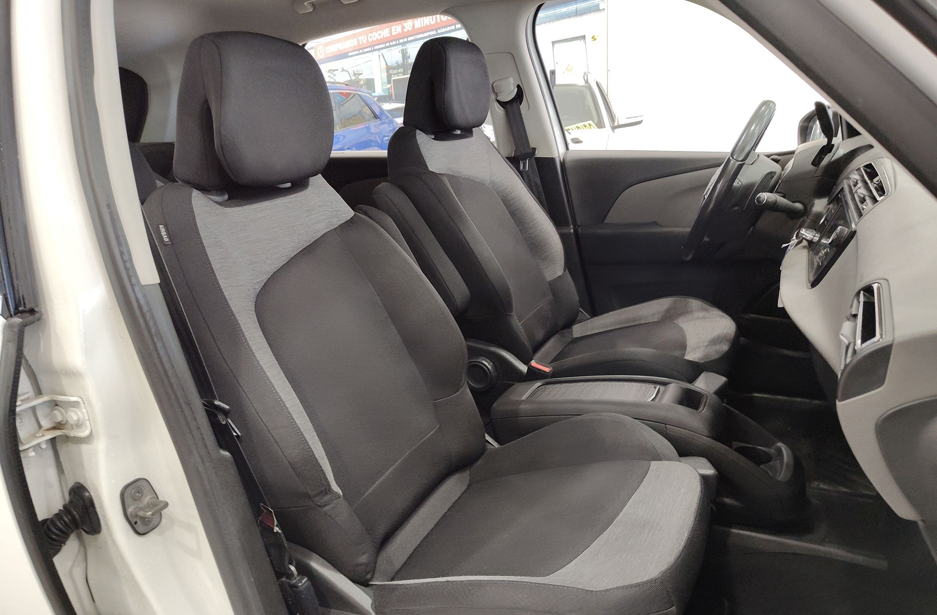 Citroën C4 SpaceTourer PureTech 130 Feel EAT8 - foto 19
