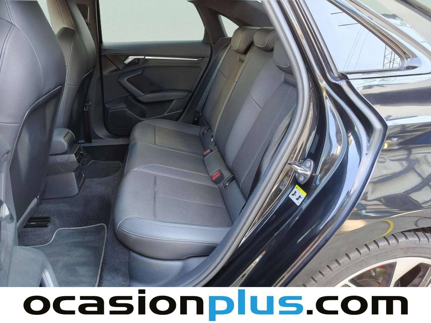 Foto asientos traseros Audi A3 Audi A3 Sedan Black line 35 TDI (150 CV) S tronic Pack S-Line
