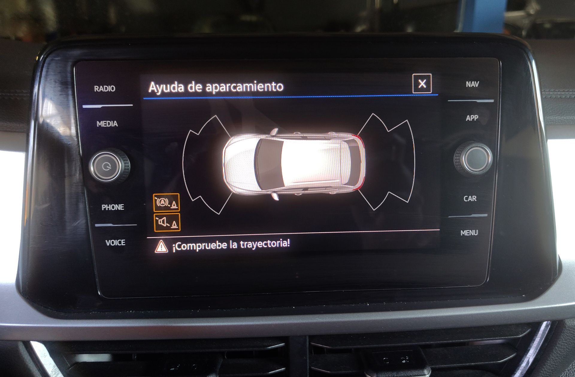 Volkswagen T-Roc Life 1.0 TSI - foto 8