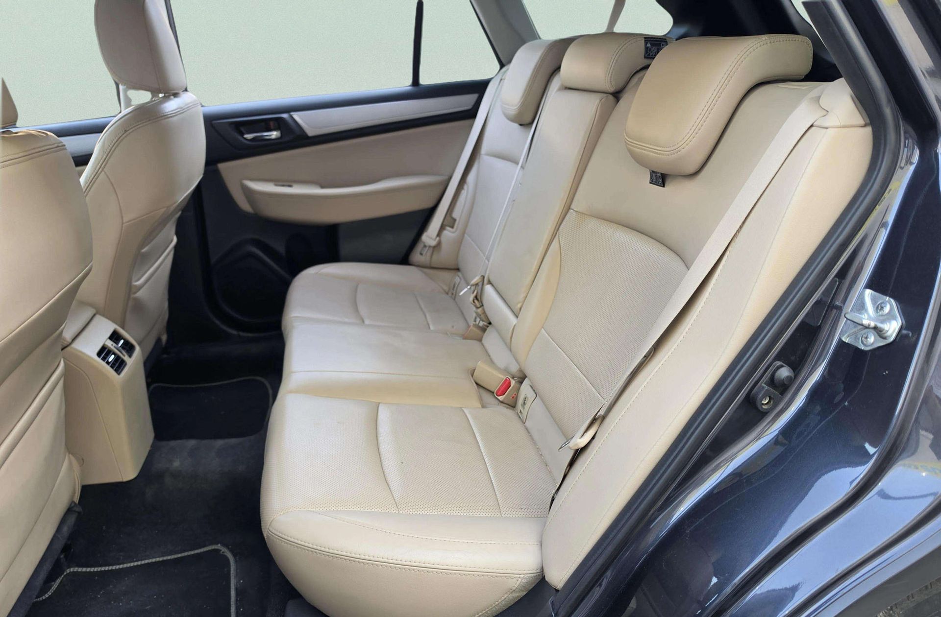 Subaru Outback 2.0 TD Executive Plus CVT Lineartron AWD - foto 15