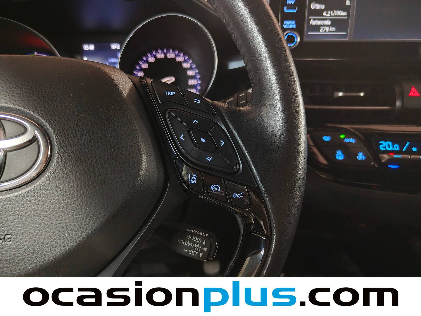 Equipamiento del Toyota C-HR Toyota C-HR 1.8 125H Advance (122 CV)