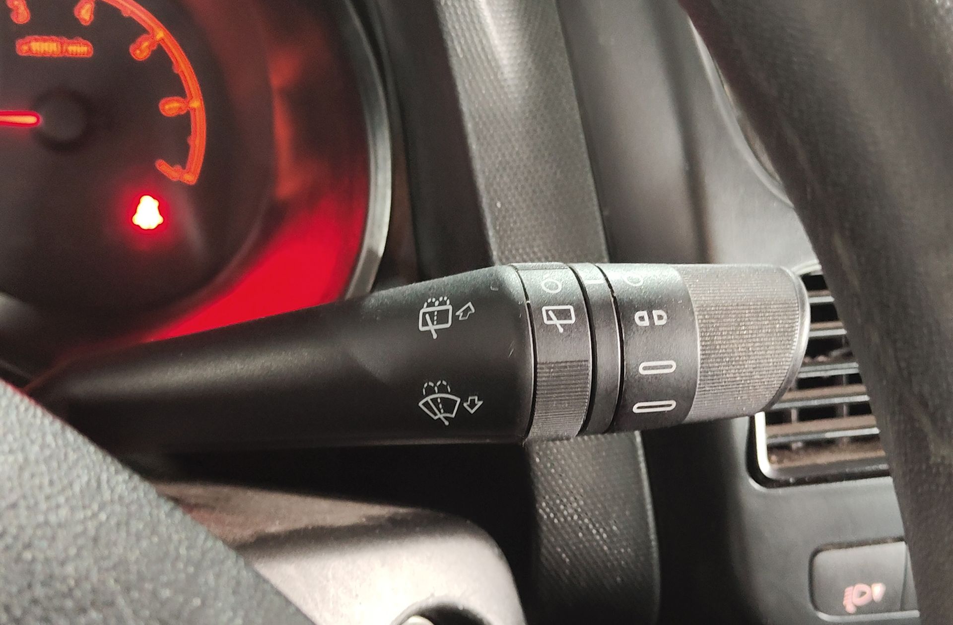 Opel Combo Tour 1.3 CDTI Expression L1 H1 - foto 24