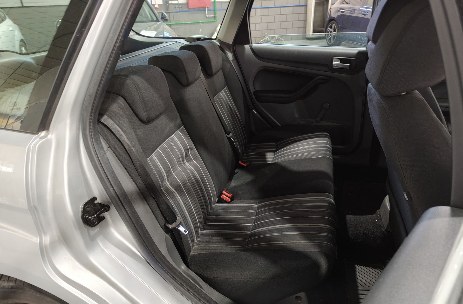 Ford Focus SportBreak 1.6 TDCi Trend - foto 13